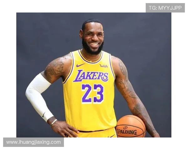 勒布朗詹姆斯：篮球巨星的传奇旅程与辉煌成就探讨